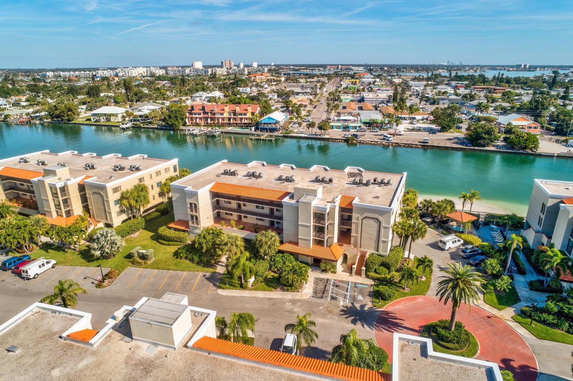 Land'S End 11-406 Beach Front - Premier Villa St. Pete Beach Exterior photo